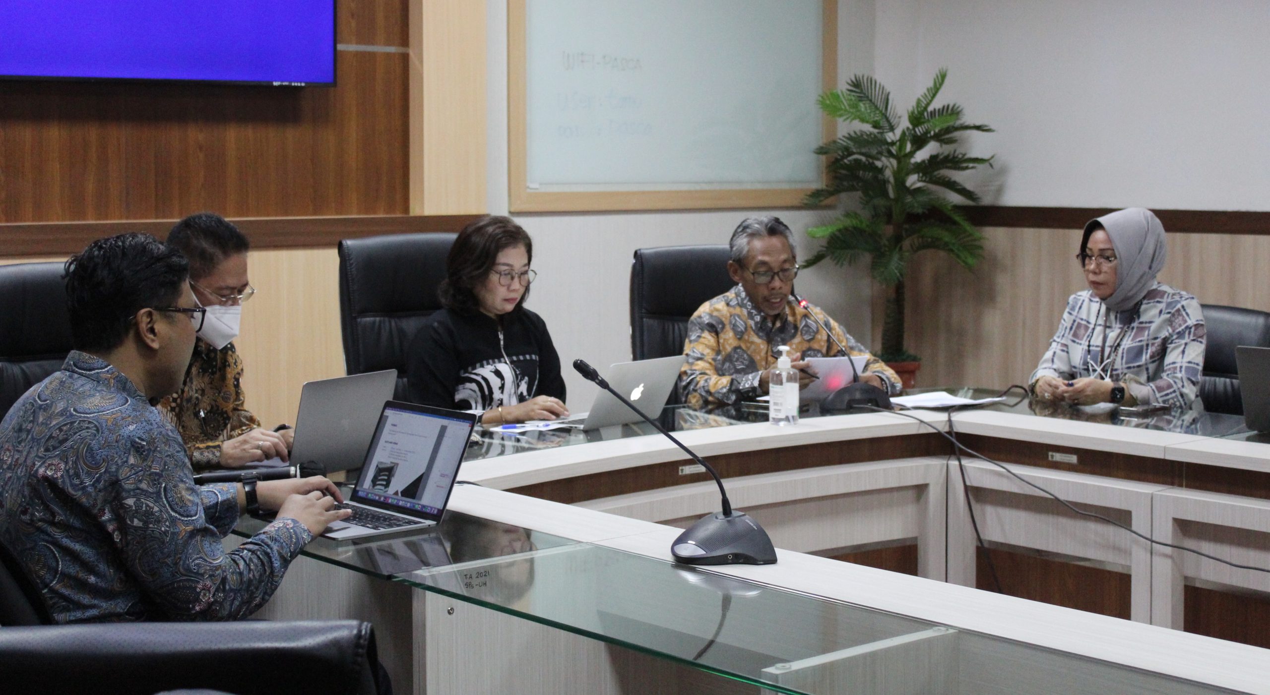 Monitoring & Evaluasi Penyelenggaraan Beasiswa PMDSU batch IV & batch V